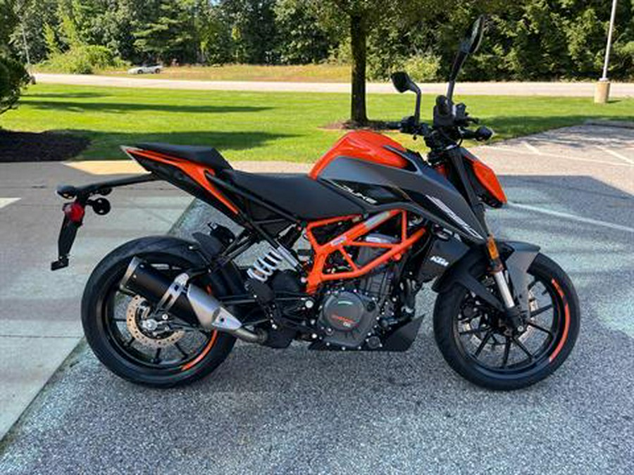 2023 KTM 390 Duke