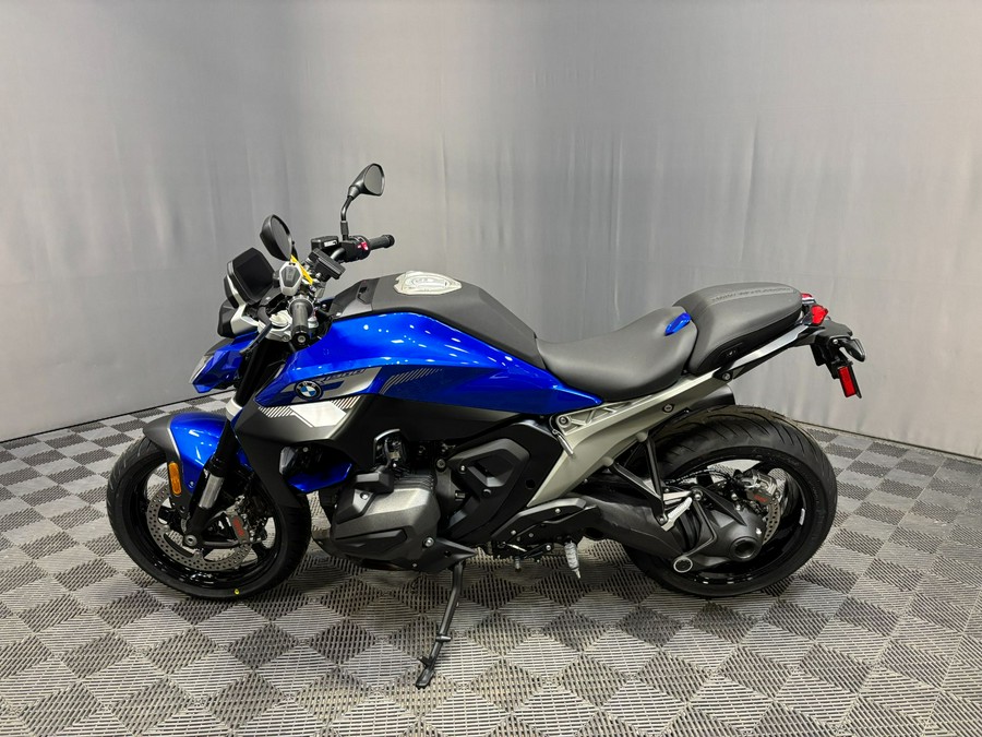 2026 BMW R 1300 R