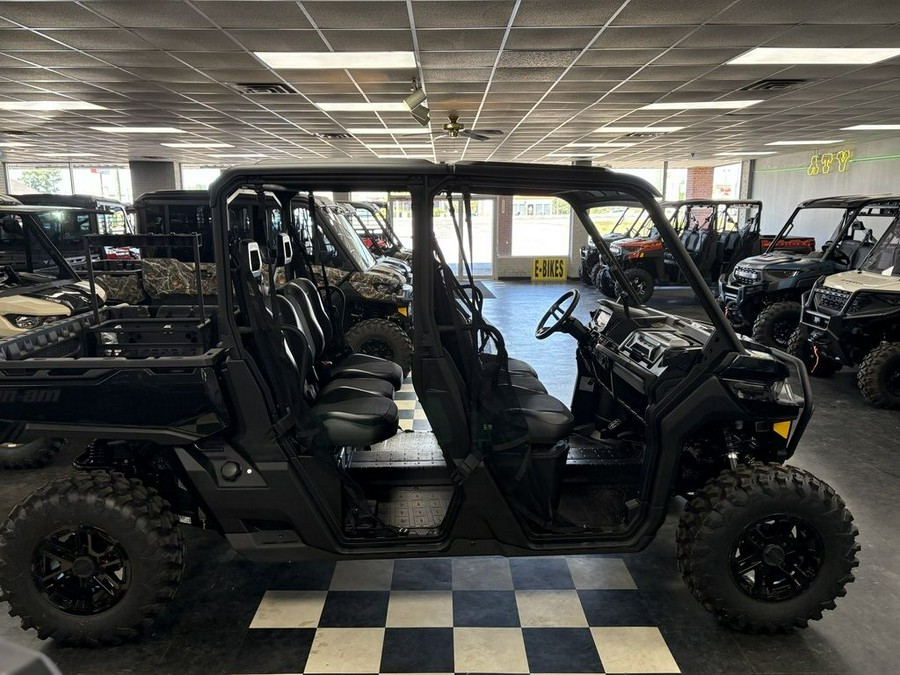 2025 Can-Am® Defender MAX Lone Star HD10
