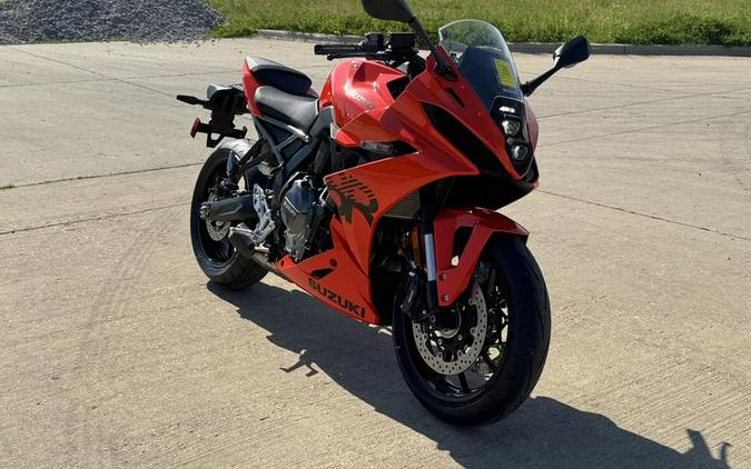 2026 Suzuki GSX R8 Orange