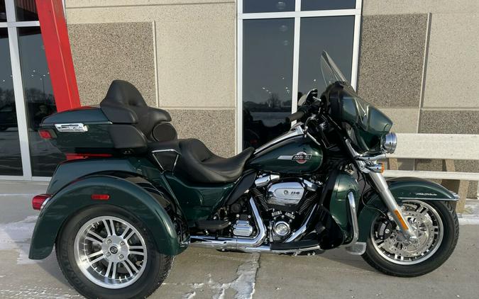 FLHTCUTG 2024 Tri Glide Ultra