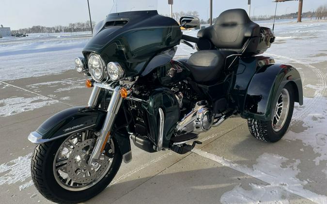 FLHTCUTG 2024 Tri Glide Ultra