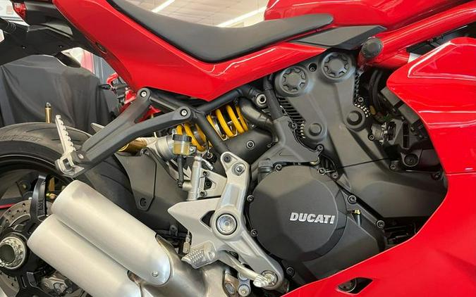 2024 Ducati Supersport 950 S Red