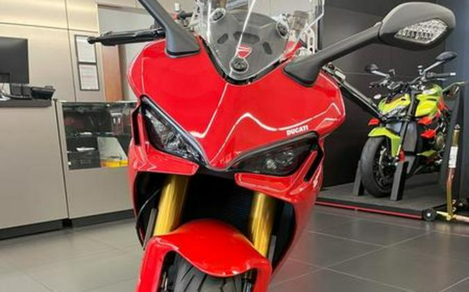 2024 Ducati Supersport 950 S Red