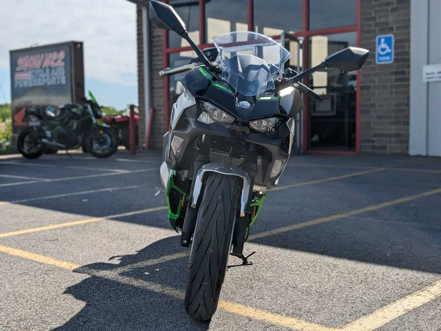 2024 Kawasaki Ninja® 7 Hybrid ABS