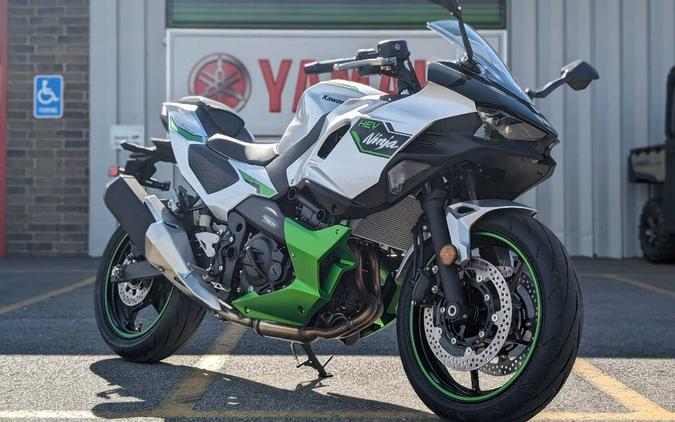 2024 Kawasaki Ninja 7 Hybrid First Look [12 Fast Facts; 40 Pics]