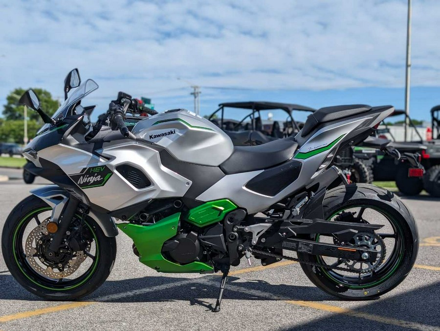 2024 Kawasaki Ninja® 7 Hybrid ABS