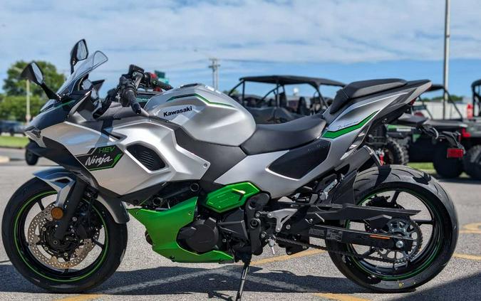 2024 Kawasaki Ninja® 7 Hybrid ABS