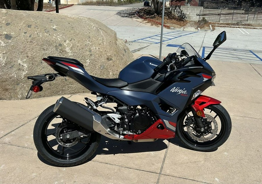 2026 Kawasaki Ninja 500 ABS Metallic Matte Twilight Blue