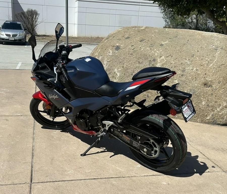 2026 Kawasaki Ninja 500 ABS Metallic Matte Twilight Blue