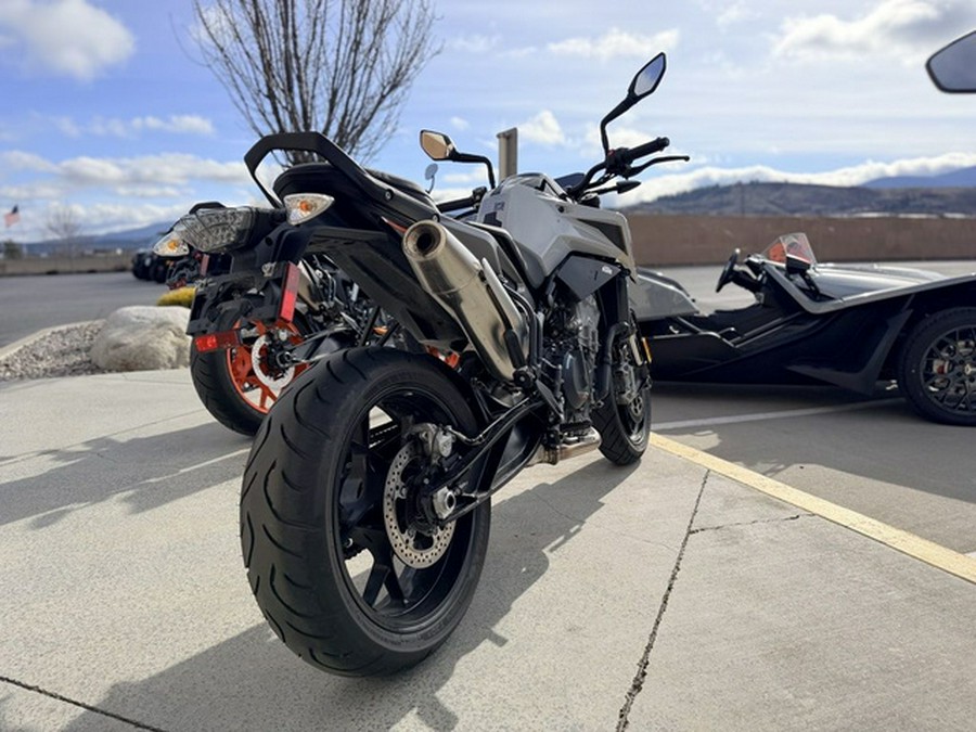 2024 KTM 790 Duke