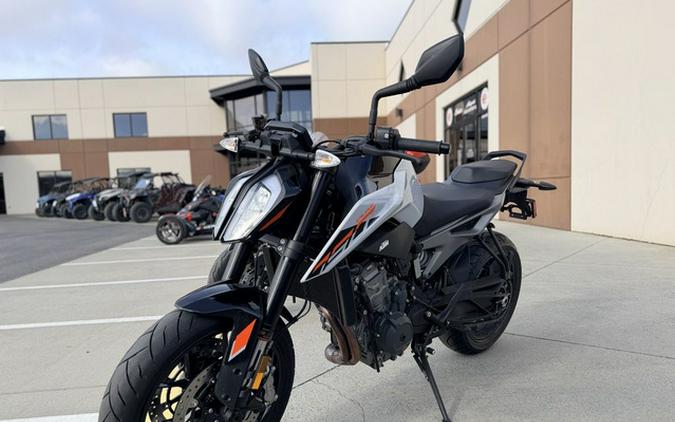 2024 KTM 790 Duke