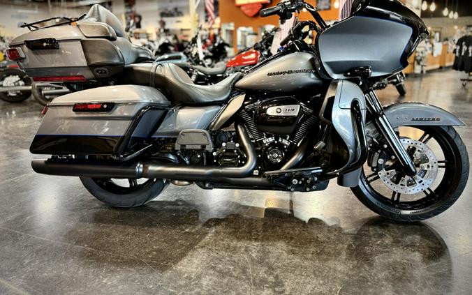 2021 Harley-Davidson® Road Glide® Limited Gauntlet Gray Metallic/Vivid Black - Black Finish