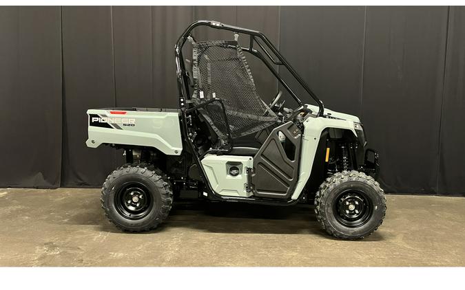 2026 Pioneer 520 - Honda