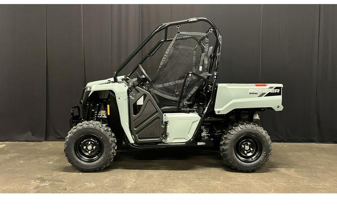 2026 Pioneer 520 - Honda