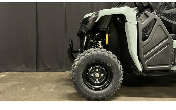 2026 Pioneer 520 - Honda