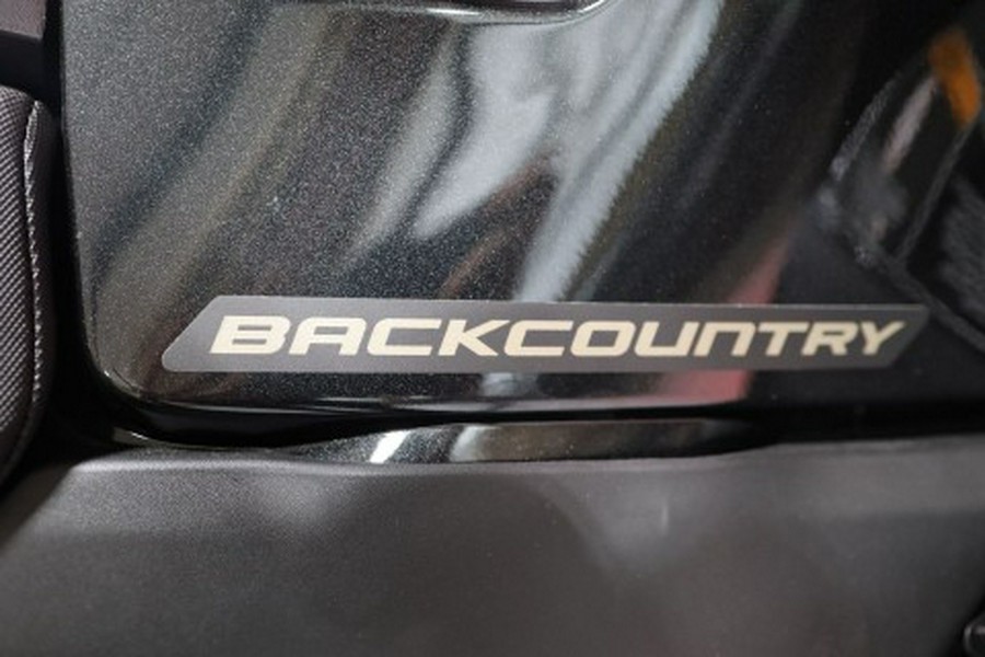 2026 Can-Am Outlander MAX 6x6 Backcountry 1000R
