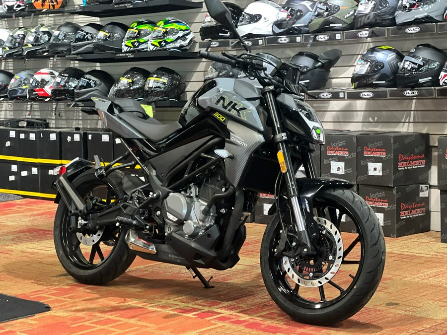 2026 CFMOTO 300NK