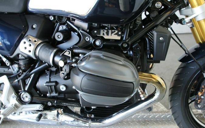 2026 BMW Motorrad R 12 nineT Imperial Blue Metallic
