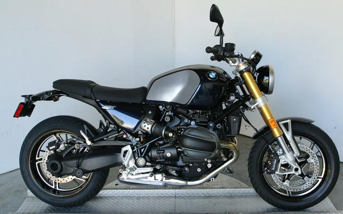 2026 BMW Motorrad R 12 nineT Imperial Blue Metallic