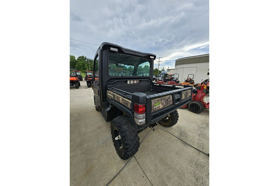 2022 XUV835M - John Deere