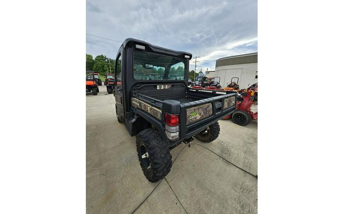 2022 XUV835M - John Deere