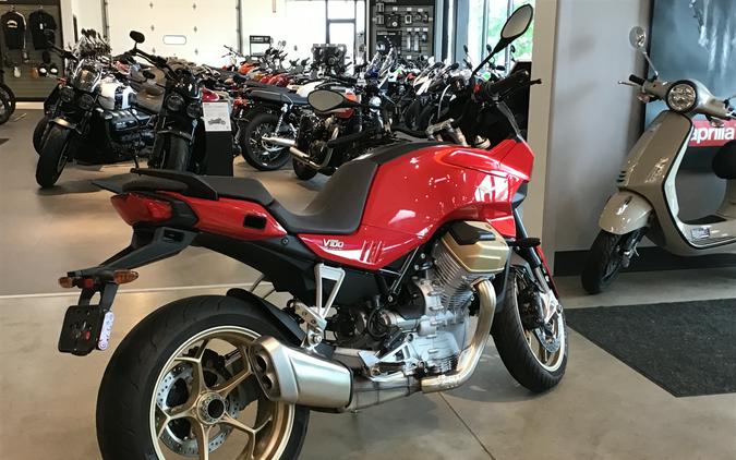 2023 Moto Guzzi V100 Mandello