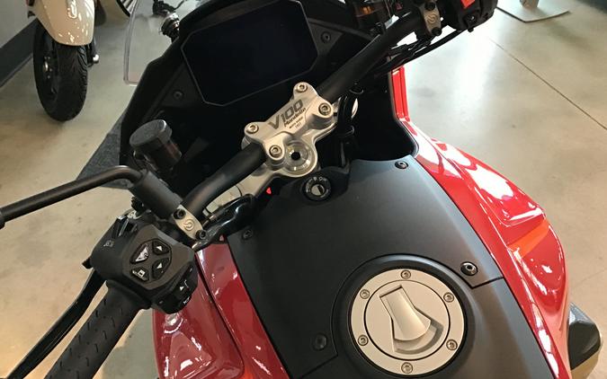 2023 Moto Guzzi V100 Mandello