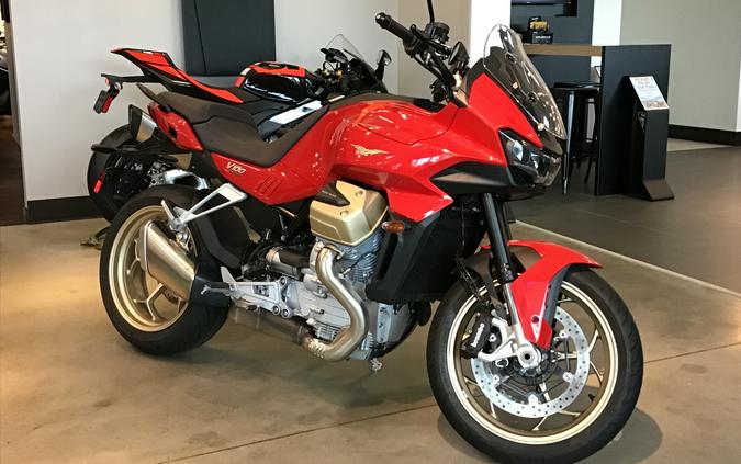 2023 Moto Guzzi V100 Mandello