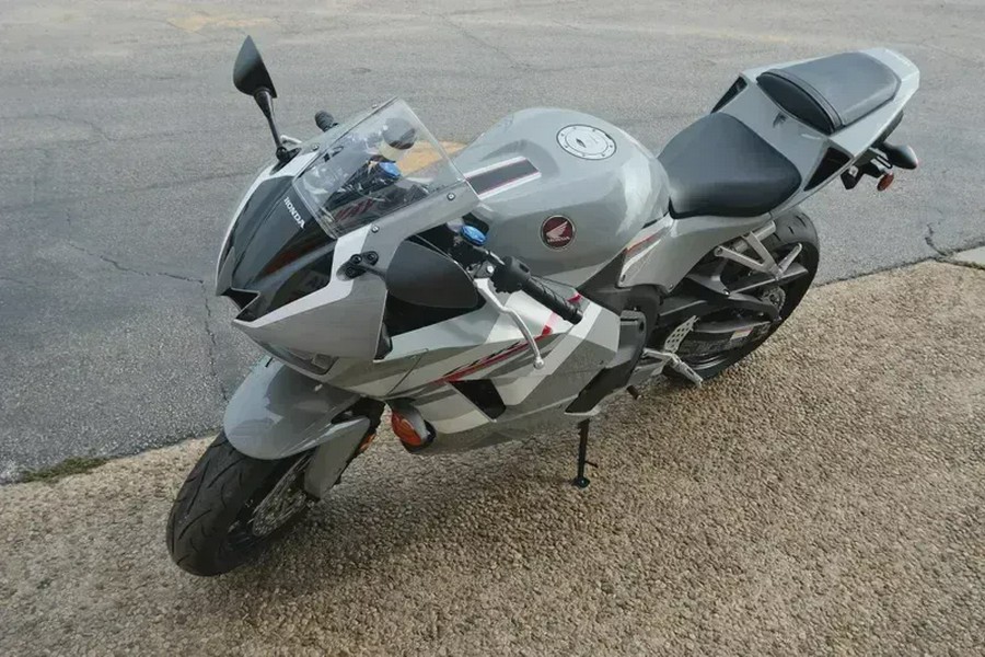 2026 HONDA CBR600RR ABS