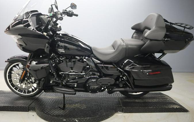 2026 Harley-Davidson Road Glide Limited FLTRXL