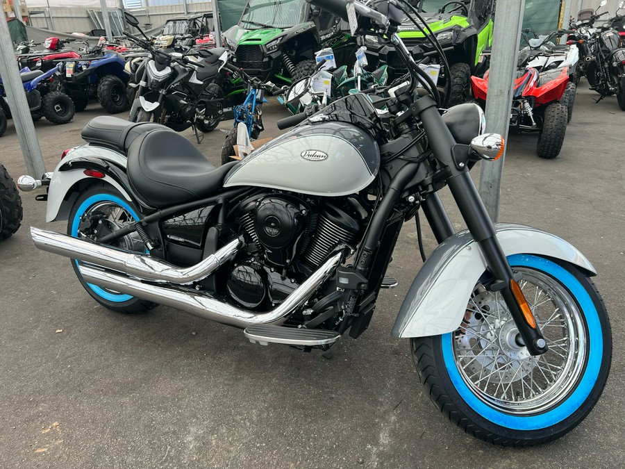 2024 Kawasaki Vulcan 900 Classic