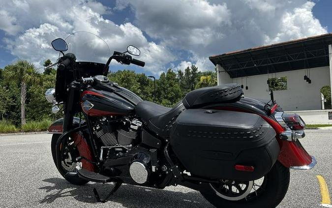 2025 Harley-Davidson® FLHC - Heritage Classic
