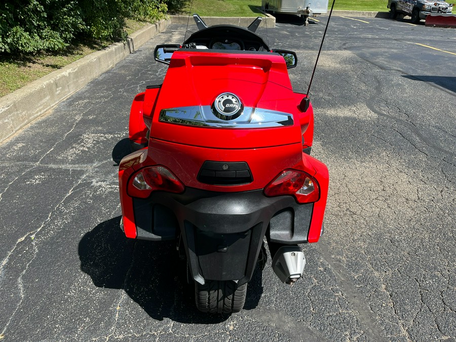 2012 Can-Am Spyder® RT-S SE5