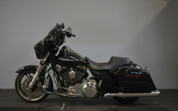 2016 Harley-Davidson Street Glide Vivid Black