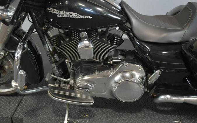 2016 Harley-Davidson Street Glide Vivid Black