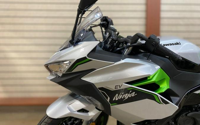 2024 Kawasaki Ninja® e-1 ABS