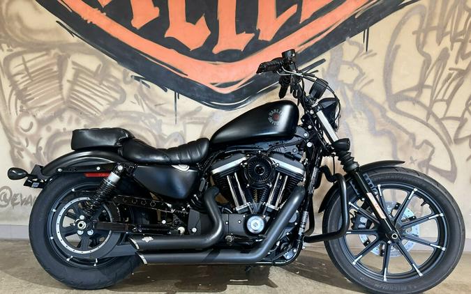 XL 883N 2022 Iron 883™