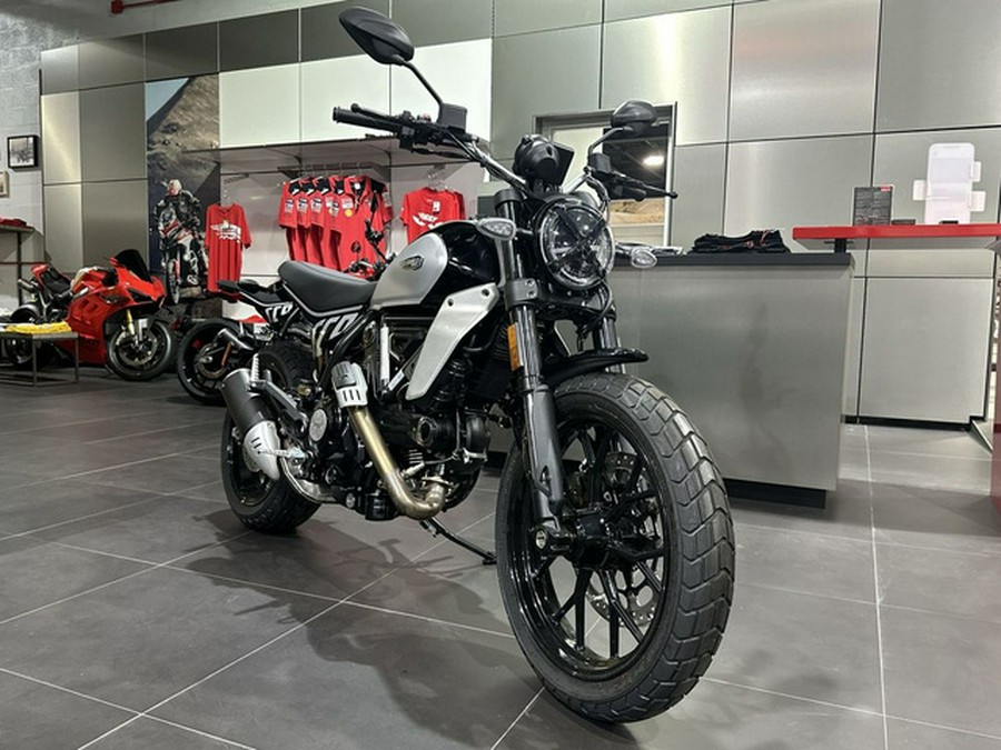 2024 Ducati Scrambler Icon (2G) Black