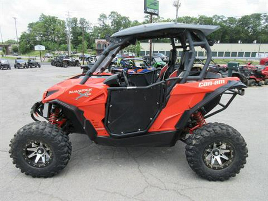 2014 Can-Am Maverick™ X® rs DPS™ 1000R