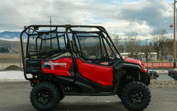 2024 Honda Pioneer 1000-5 Deluxe