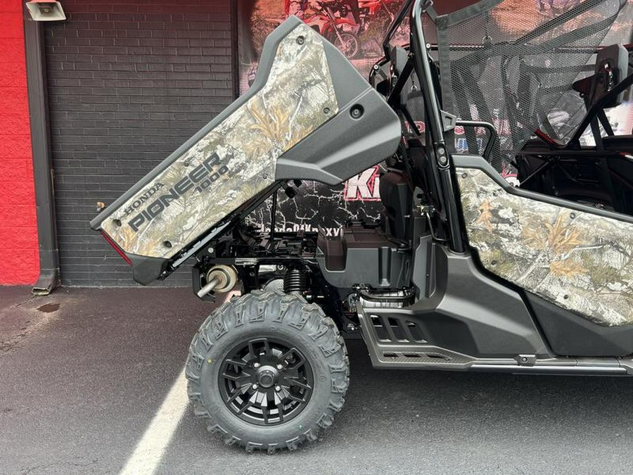 2025 Honda® Pioneer 1000-6 Deluxe Crew TrueTimber Atera Camo