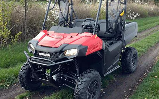 2026 Honda Pioneer 700 Deluxe