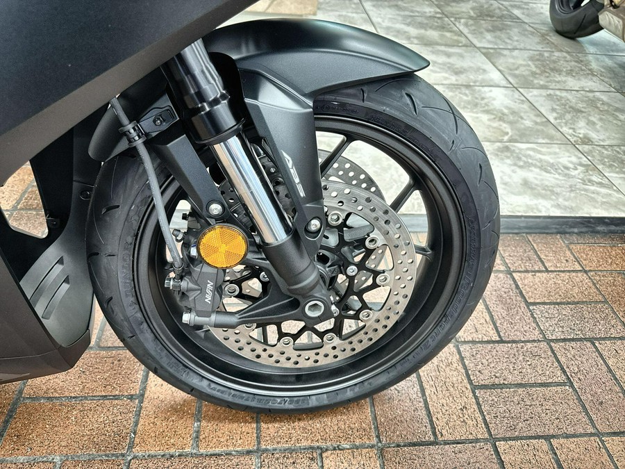 2026 Honda CBR650R E-CLUTCH