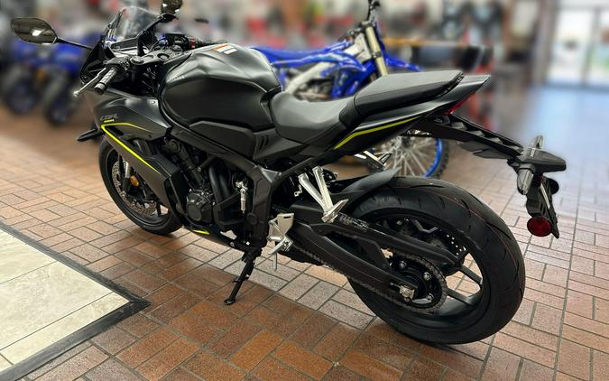 2026 Honda CBR650R E-CLUTCH