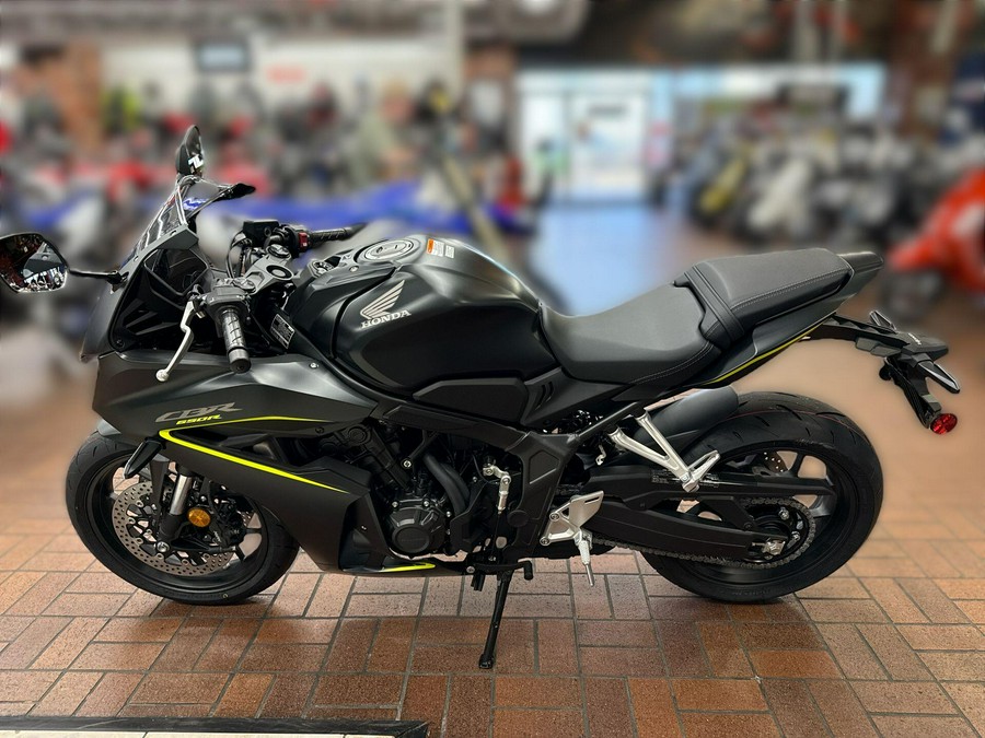 2026 Honda CBR650R E-CLUTCH