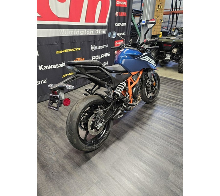 2026 KTM 390 DUKE, BLUE B.D.
