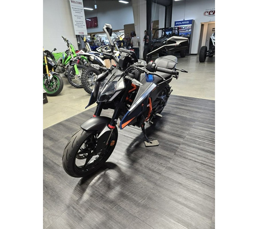 2026 KTM 390 DUKE, BLUE B.D.