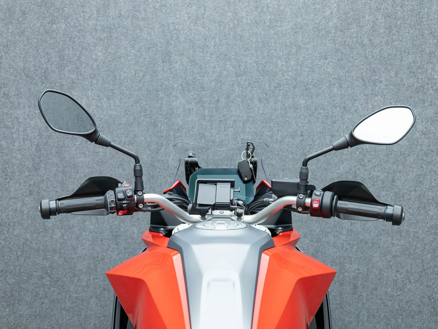 2021 BMW F900XR W/ABS