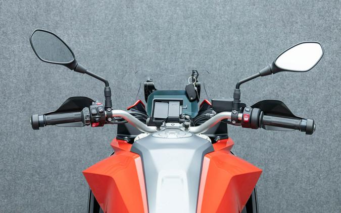 2021 BMW F900XR W/ABS